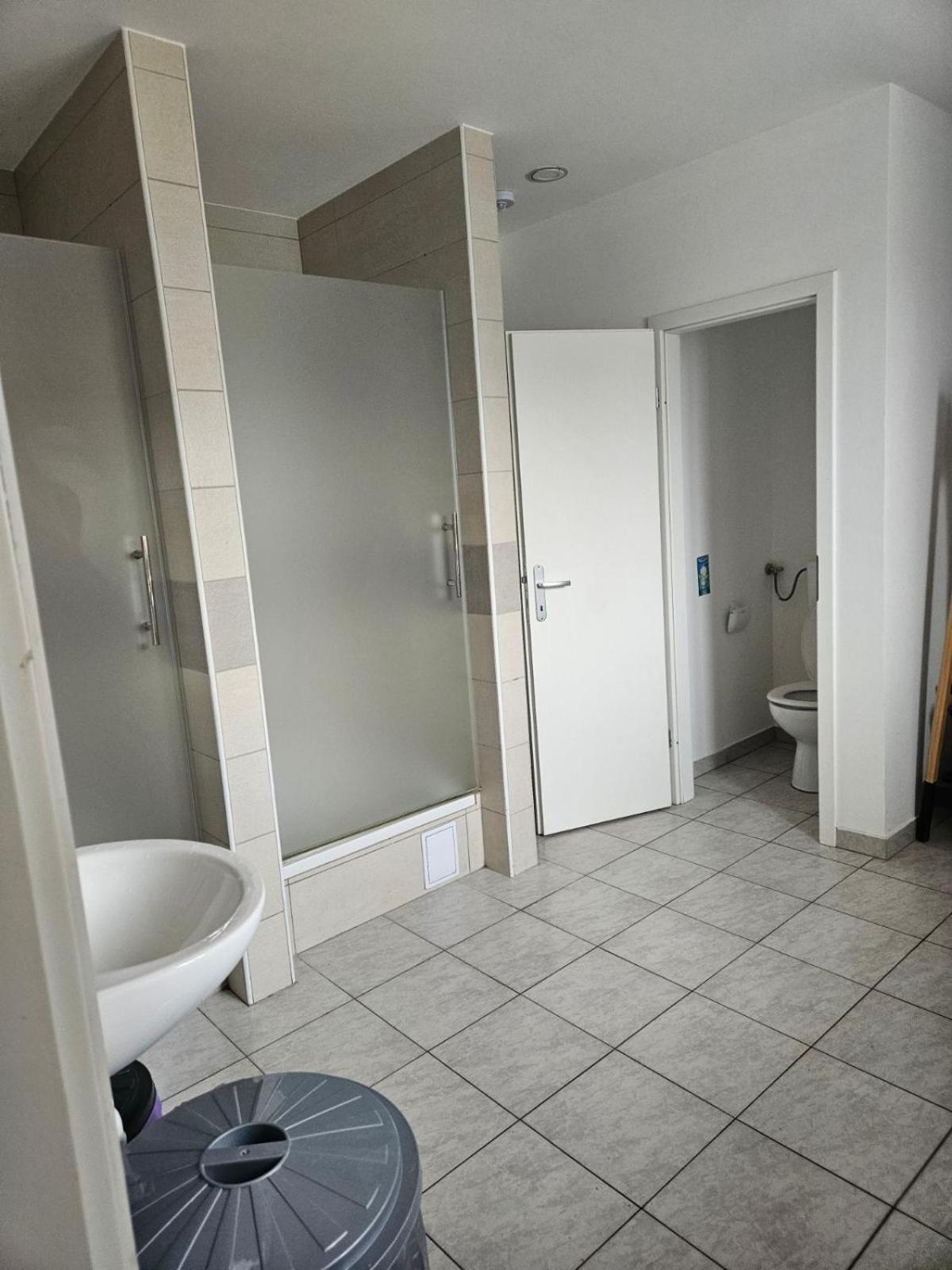 Hostel Vojnik Esterno foto