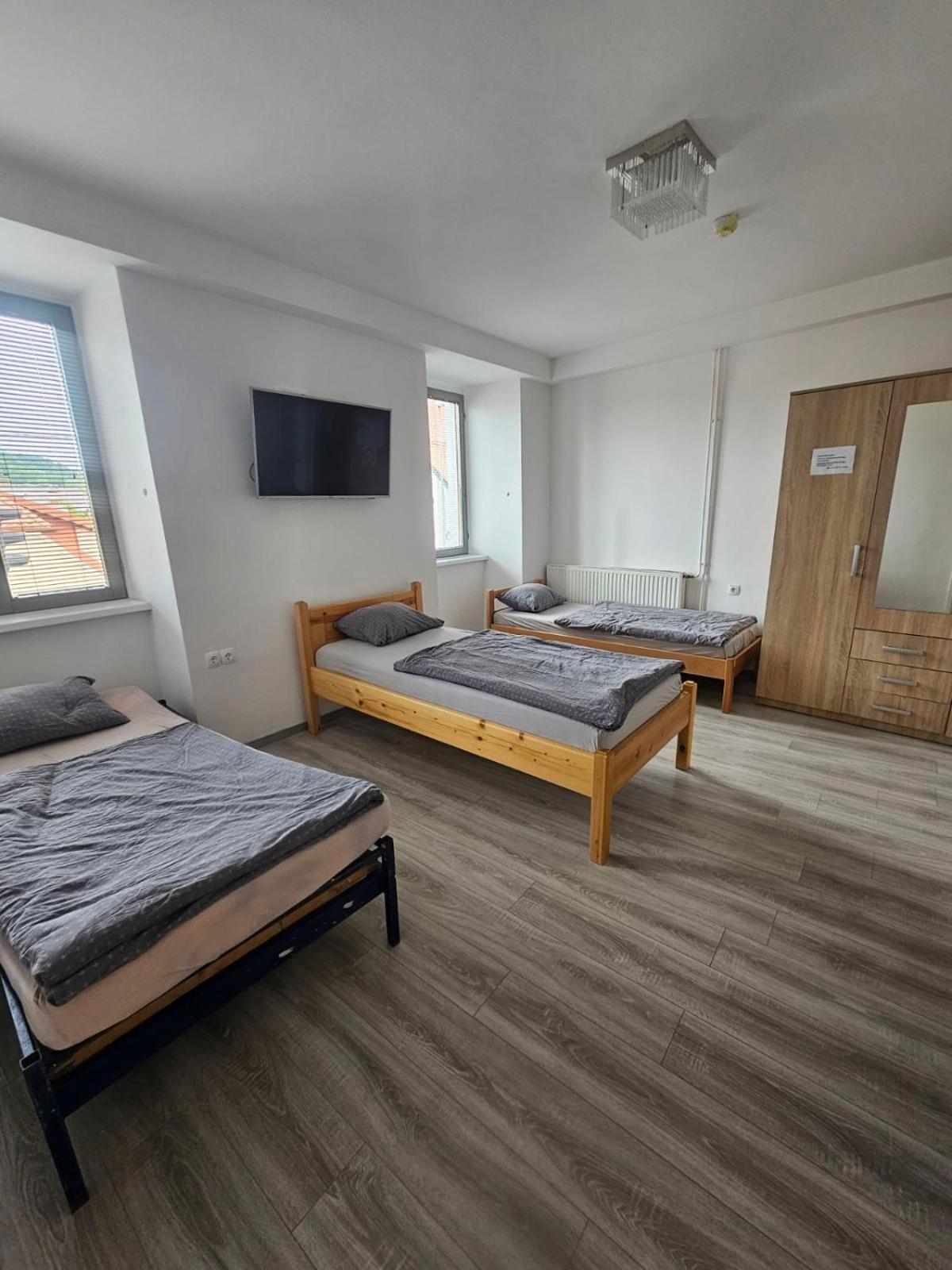 Hostel Vojnik Esterno foto